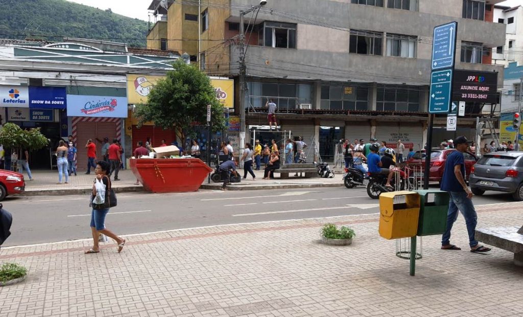 Manhuaçu, centro, Praça 05 de Novembro
