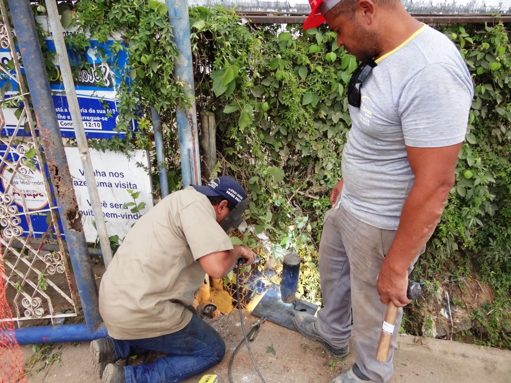 Manhuaçu reforma pontes Av Barão Rio Branco abr2020