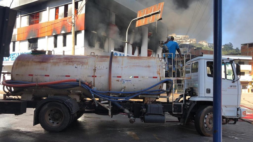 incêndio loja autopeças Manhuaçu