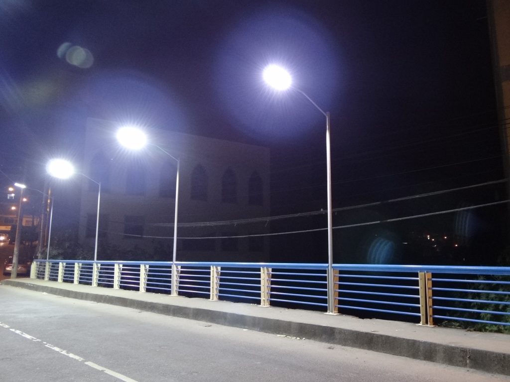 ponte iluminada proteçao