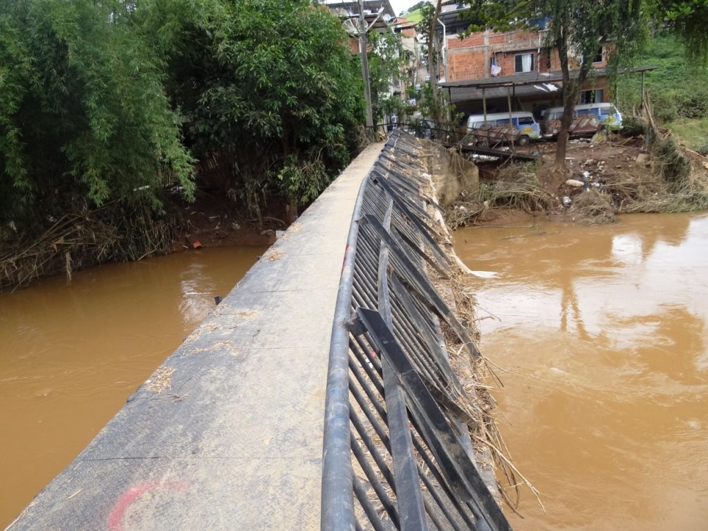 passarela Vila Deolinda Ponte Aldeia