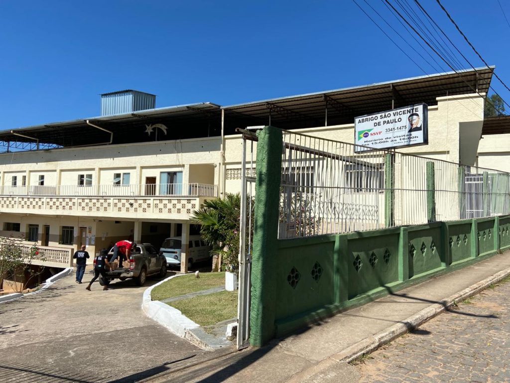 Lar Idosos São Vicente Paulo Manhumirim