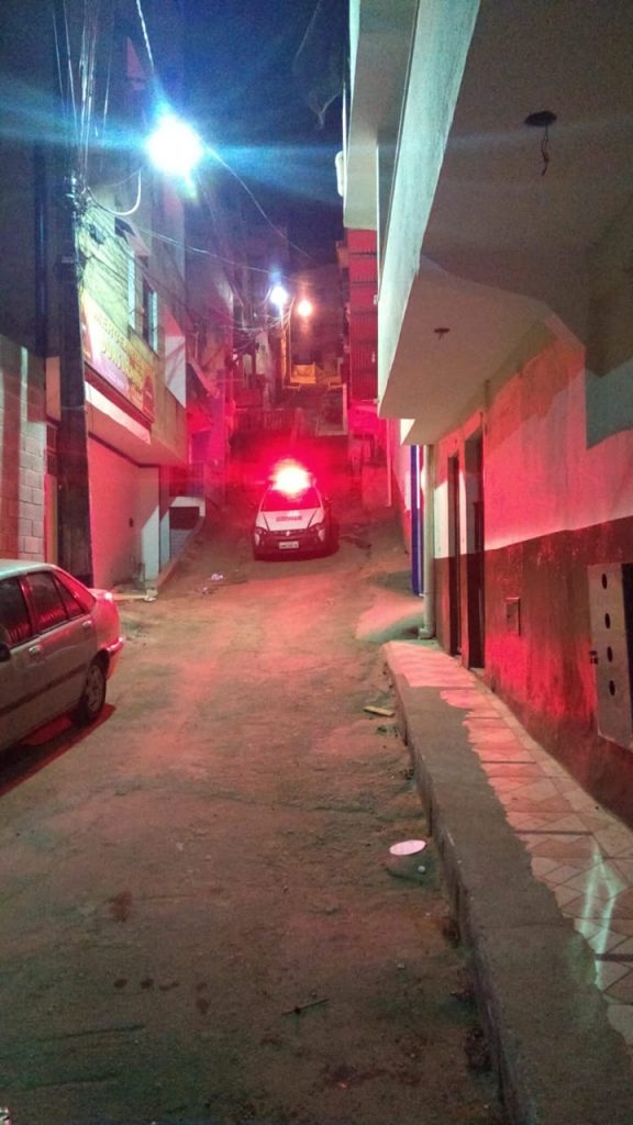 PM patrulhamento preventivo madrugada Manhuaçu