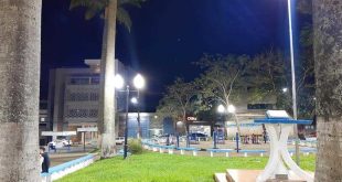 Praça Dr Cesar Leite LED