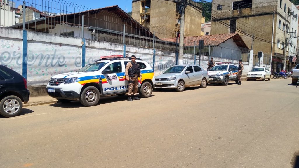 Polícia Militar realiza visitas na Escola Cordovil Pinto Coelho